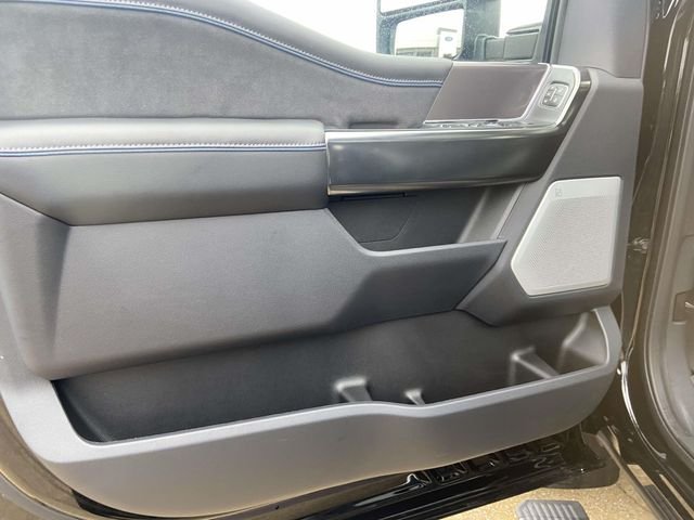 2026 Ford F-350 Super Duty Platinum - Photo 32