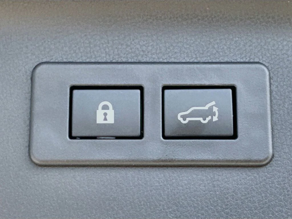 Used 2025 White Subaru Limited image 34