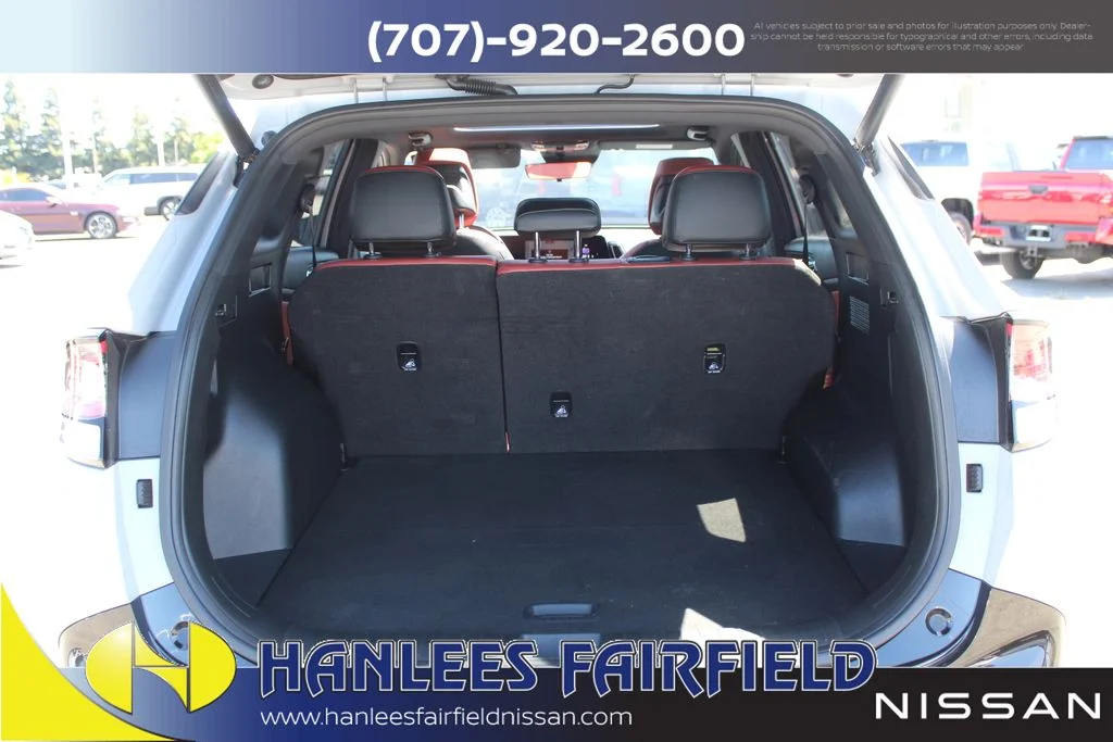 Used 2023 Gray Kia SX image 10