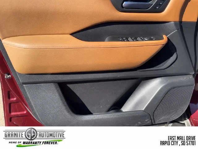 Used 2025 Red Nissan SL image 6