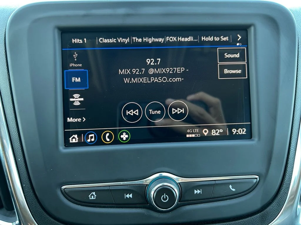 Used 2022 White Chevrolet LT image 11