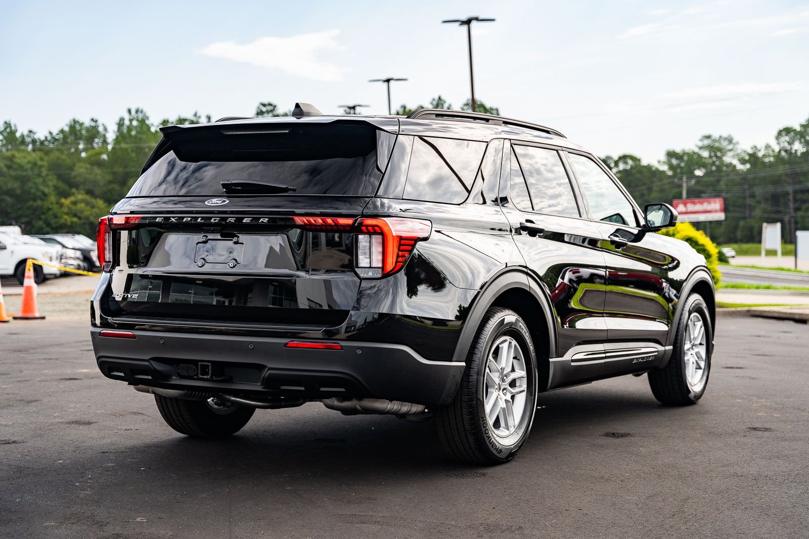 New 2026 Agate Black Metallic Ford Active image 5