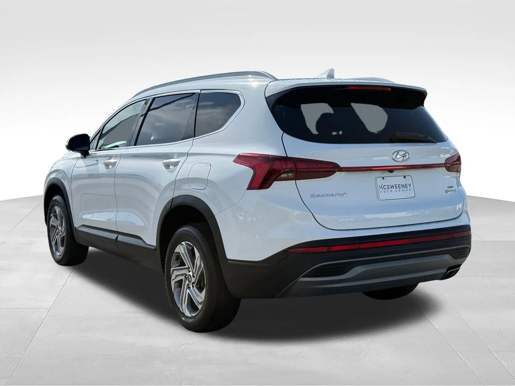Used 2023 White Hyundai SEL image 3