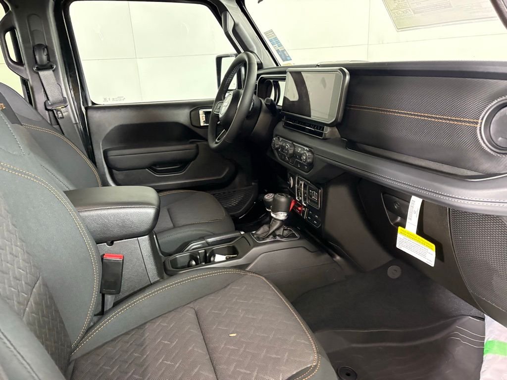New 2026 Black Clearcoat Jeep Mojave image 14