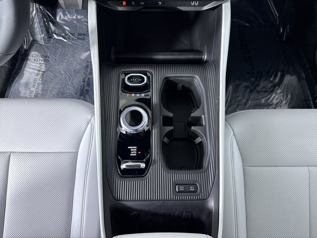 New 2026 Diamond Black Crystal Pearl-Coat Exterior Paint Jeep Limited image 24