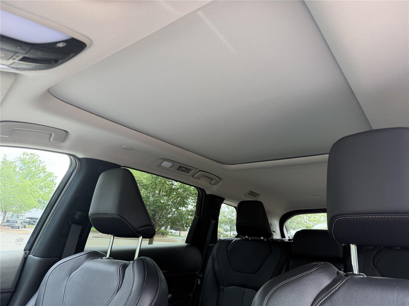 Used 2025 Mineral Black INFINITI PURE image 18