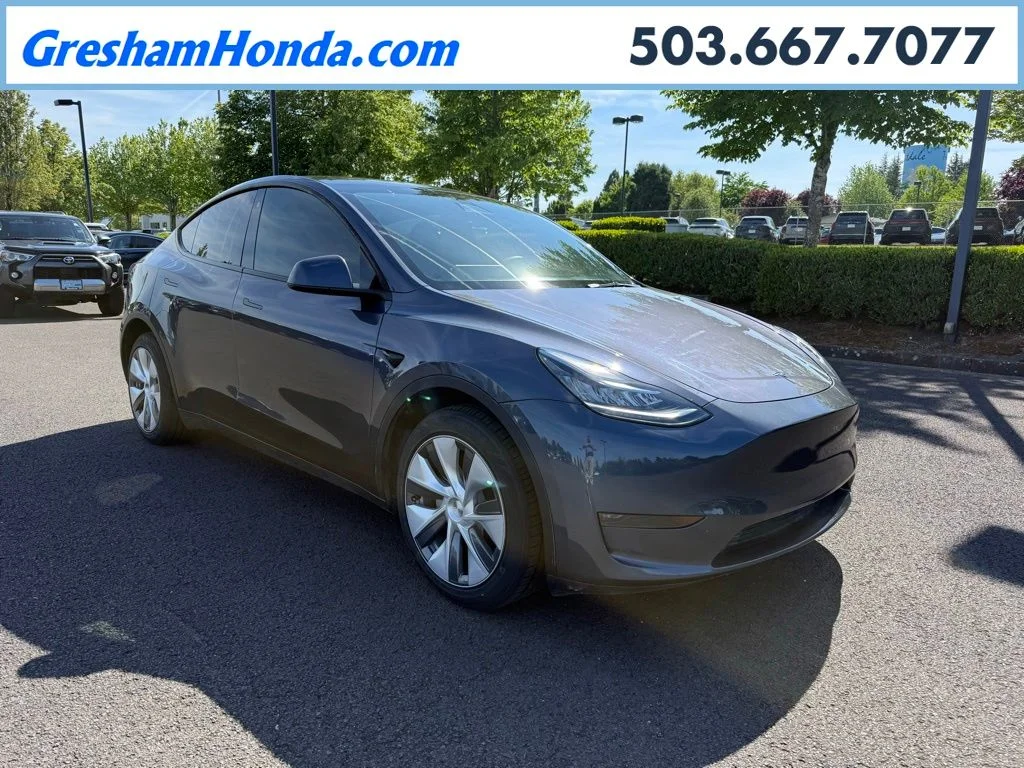 2023 Tesla Model Y Long Range Dual Motor All-Wheel Drive's photo
