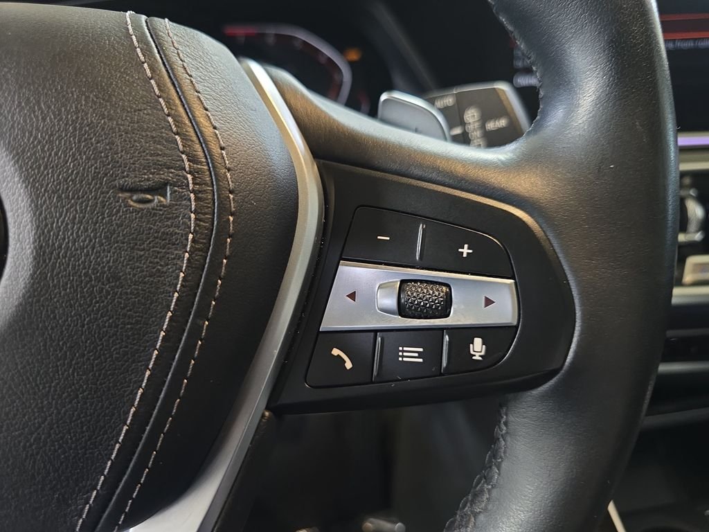 Used 2020 Dark Graphite Metallic BMW sDrive40i image 21