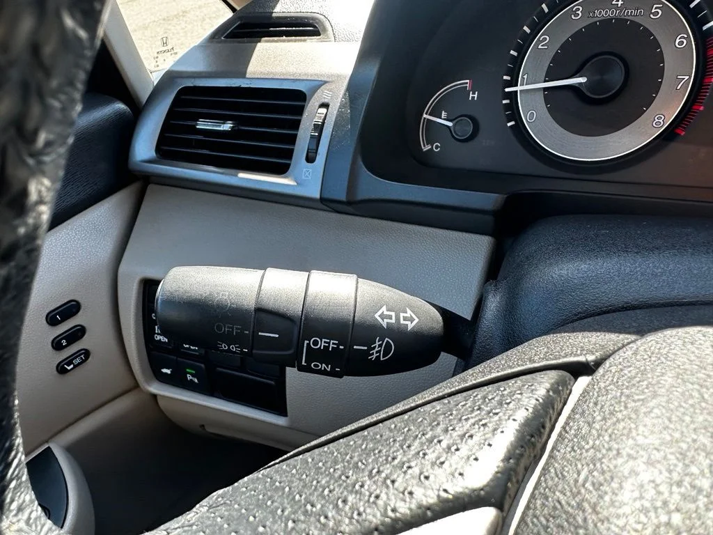 Used 2015 White Honda Touring image 31