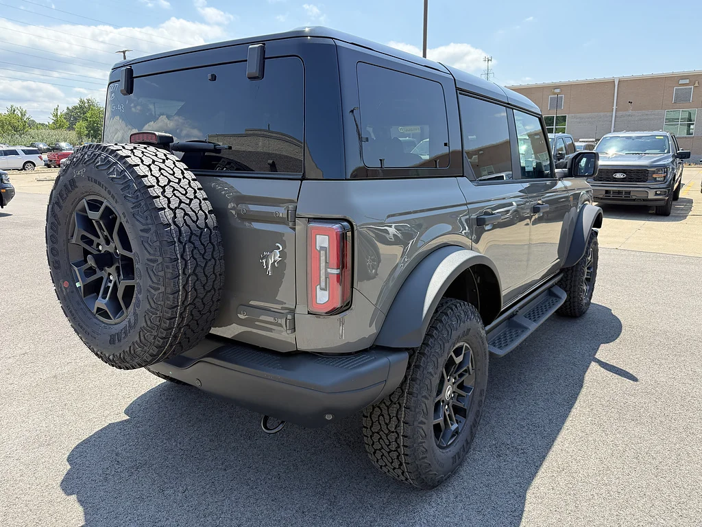 New 2026 Marsh Gray Ford Badlands® image 3