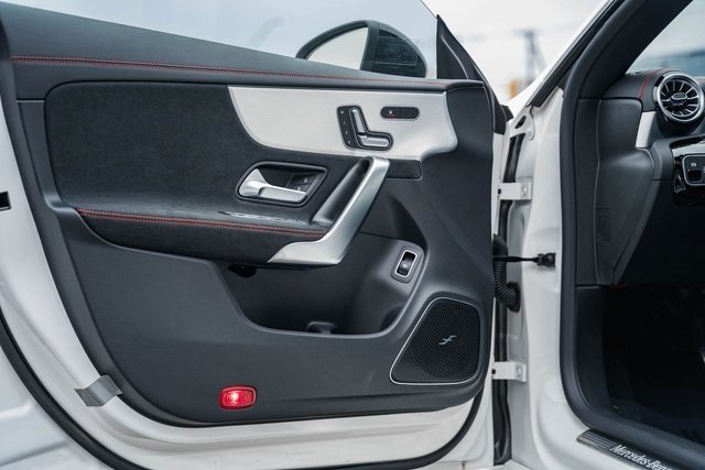2025 Mercedes-Benz CLA CLA 250 - Photo 33
