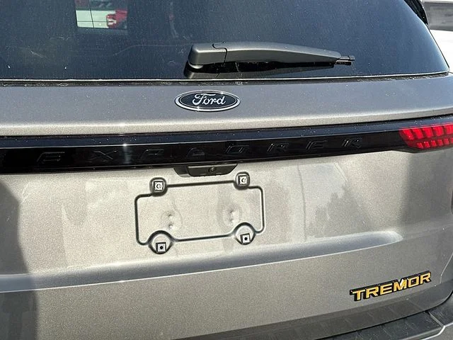 New 2026 Gray Metallic Ford Tremor image 19