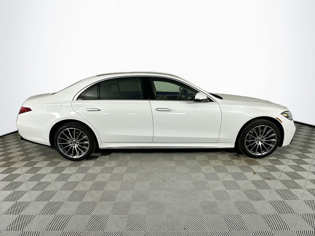 New 2026 White Mercedes-Benz S 500 image 8
