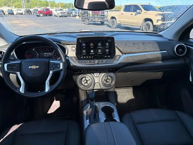 Used 2024 Black Chevrolet 3LT image 30