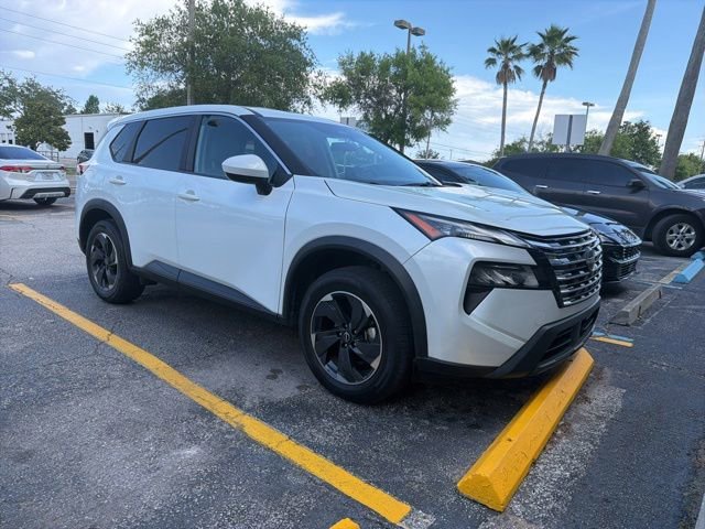 2025 Nissan Rogue SV FWD's photo