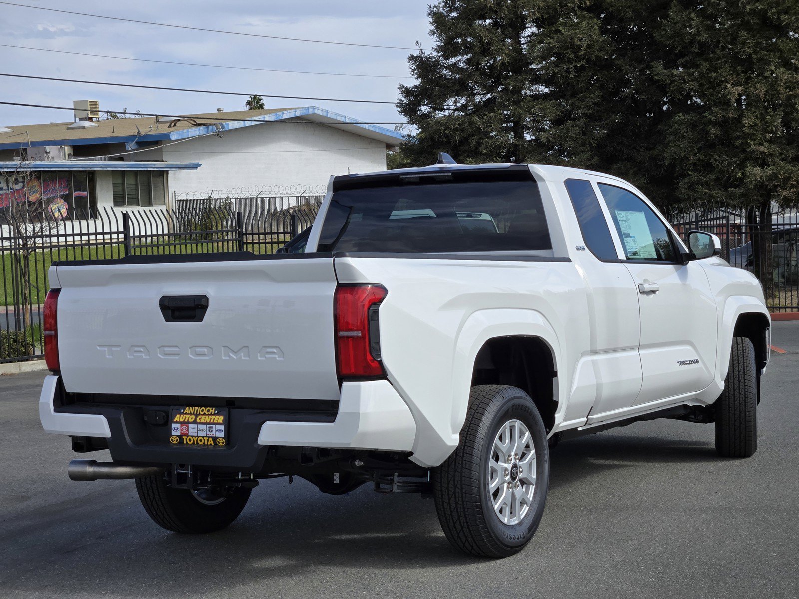 New 2026 Ice Cap Toyota  SR5 image 3