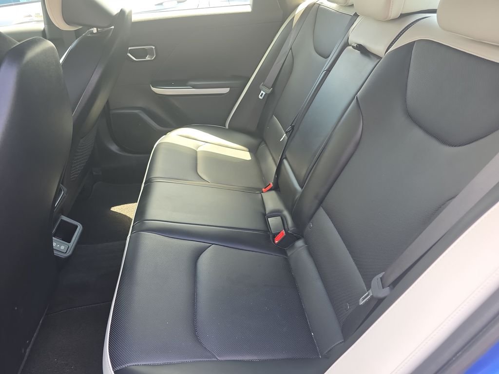 2025 Kia K4 GT-Line Turbo - Photo 25