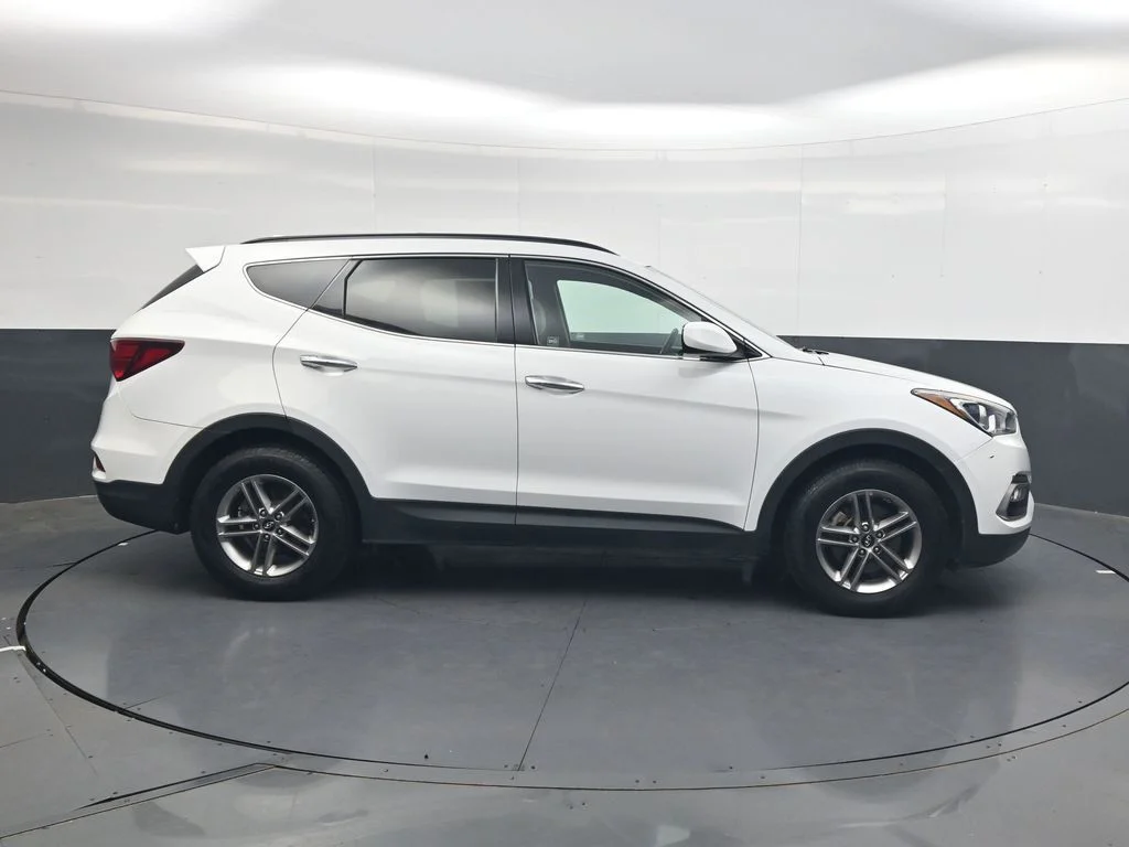 Used 2017 Frost White Hyundai 2.4 Base image 3
