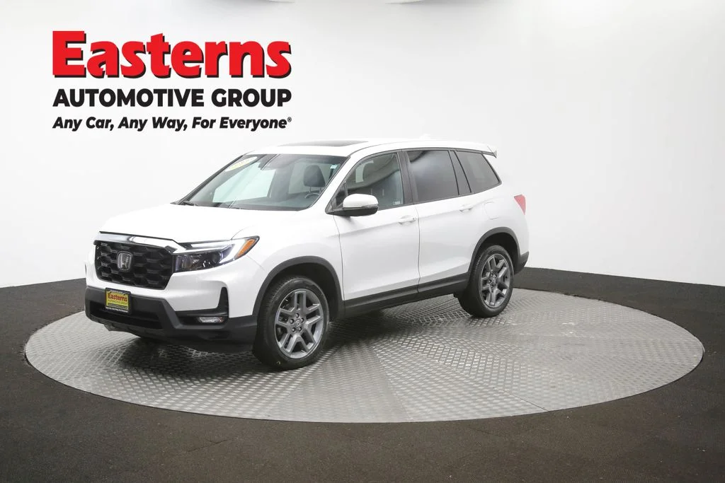 Used 2023 White Honda EX-L image 58