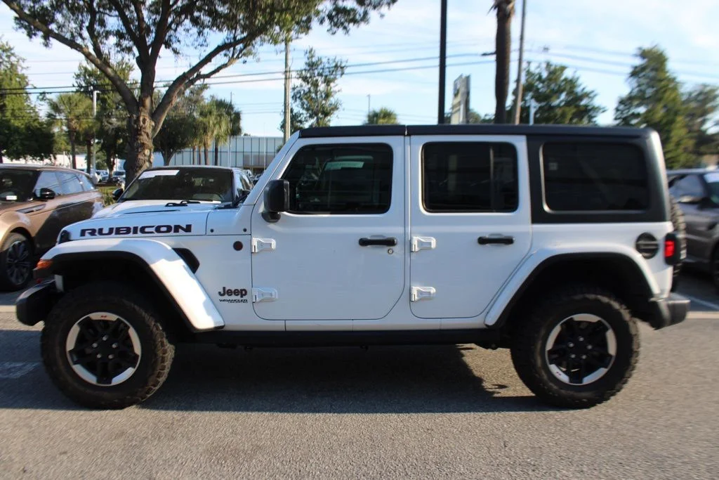 Used 2021 Bright White Clearcoat Jeep Unlimited Rubicon image 17