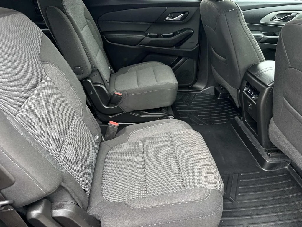 Used 2022  Chevrolet LT image 14