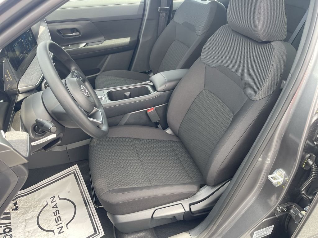 New 2026 Gray Nissan S image 15