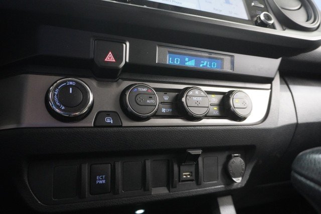 Used 2022  Toyota SR image 23