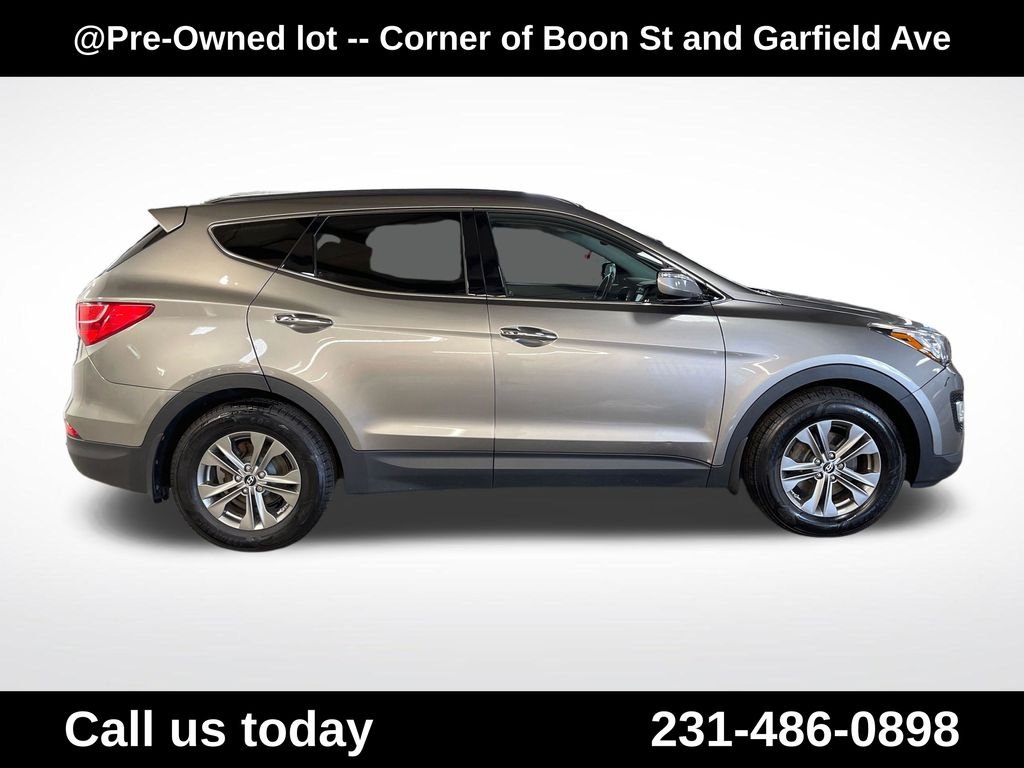 Used 2014 Gray Hyundai Base image 6