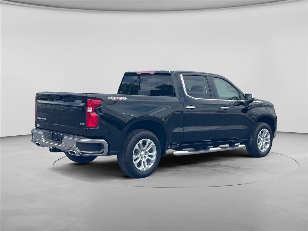 2026 Chevrolet Silverado 1500 LTZ - Photo 8