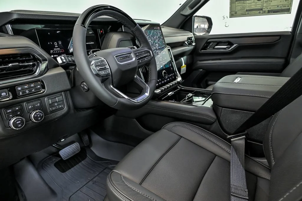 2026 GMC Yukon XL Denali - Photo 8