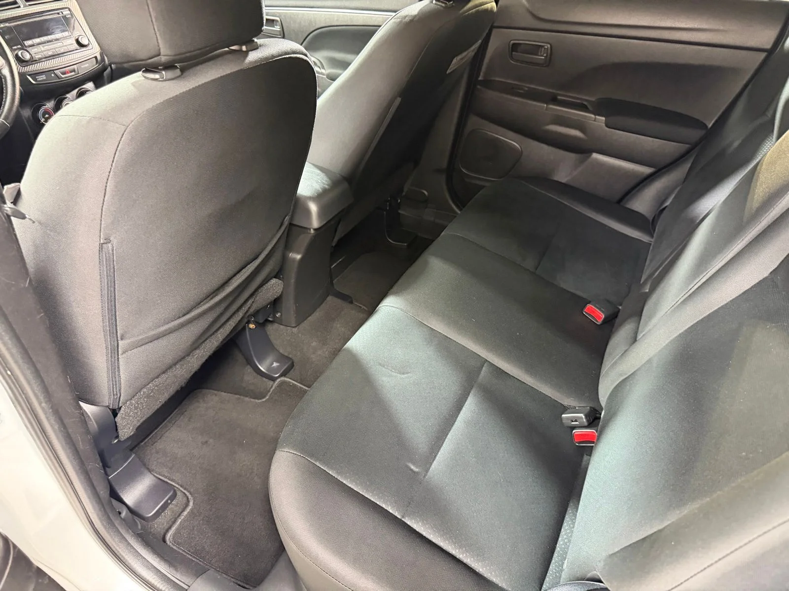 Used 2015  Mitsubishi ES image 38