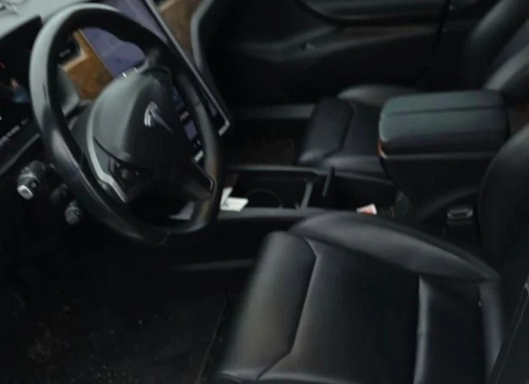 Used 2018 White Tesla 75D image 13