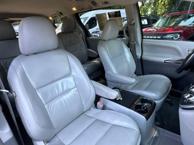Used 2015 Shoreline Blue Pearl Toyota  image 35