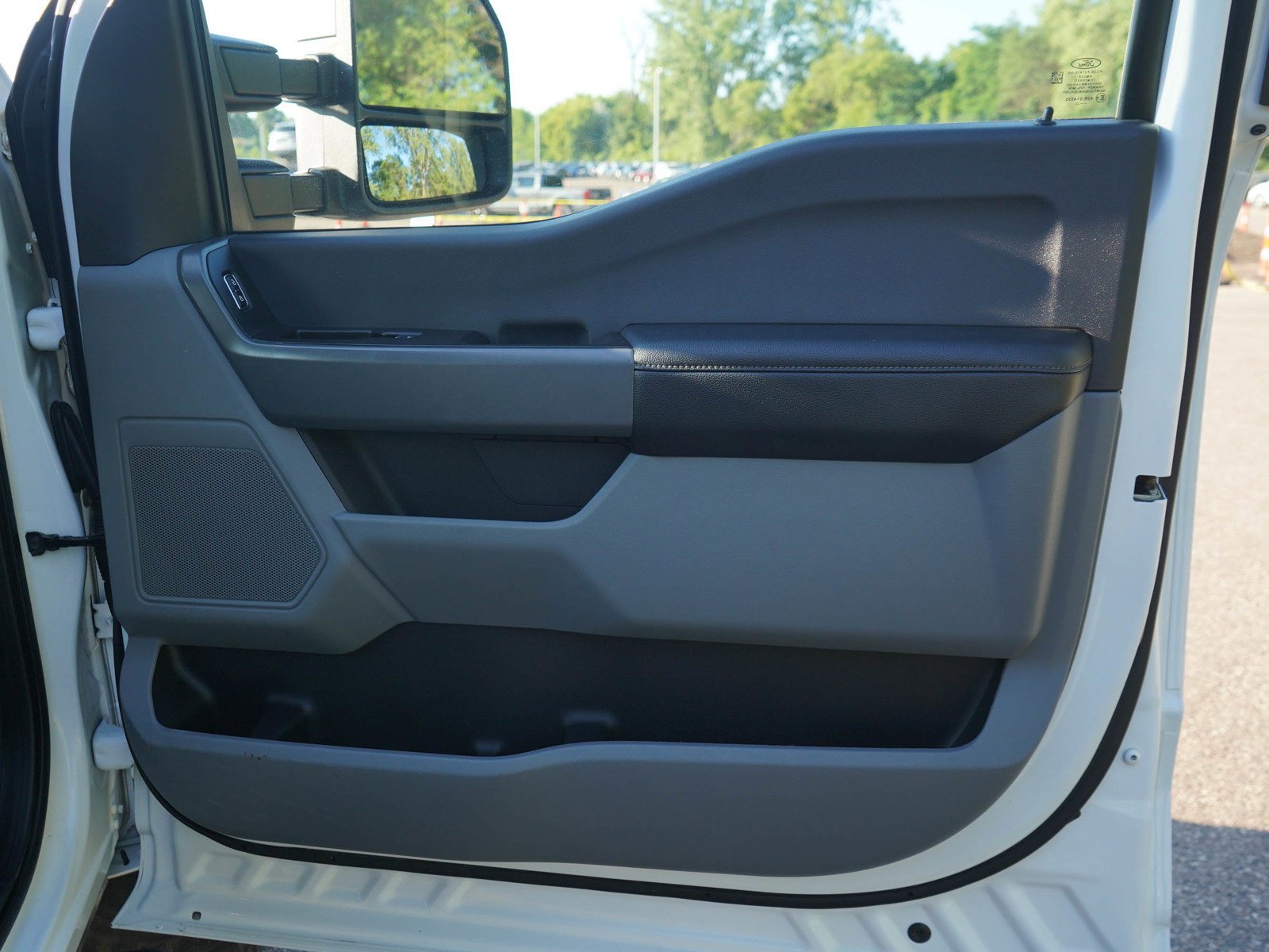 Used 2023 Oxford White Ford Xlt image 12