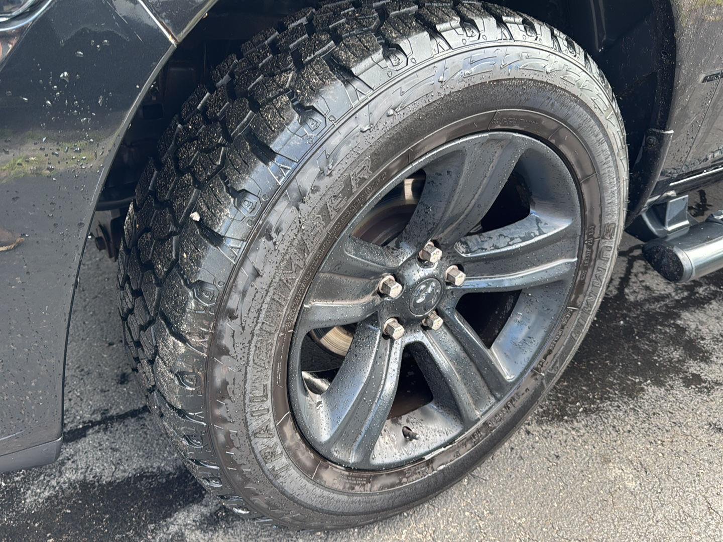 Used 2018 Brilliant Black Crystal Pearlcoat Ram Night image 10