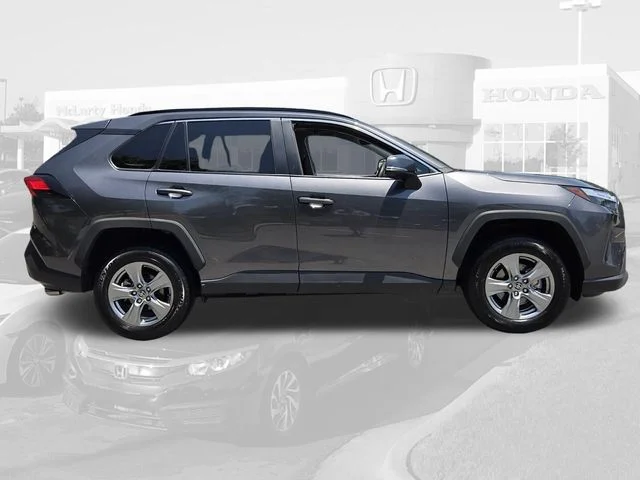 Used 2025 Magnetic Gray Metallic Toyota XLE image 6
