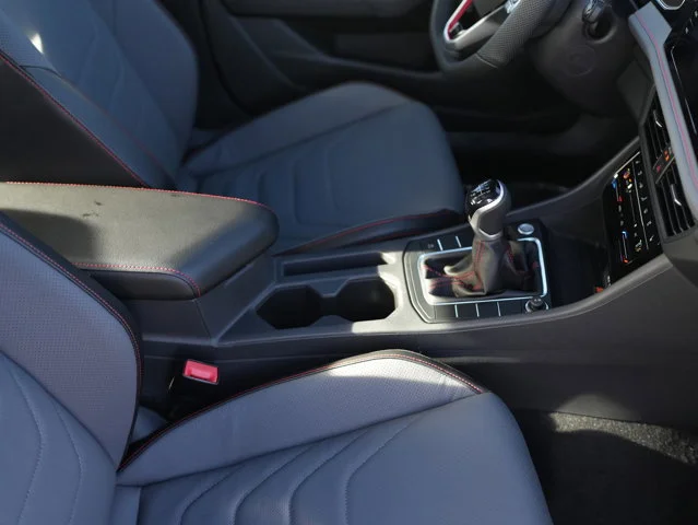 New 2026 Pure White Volkswagen 2.0T Autobahn image 18