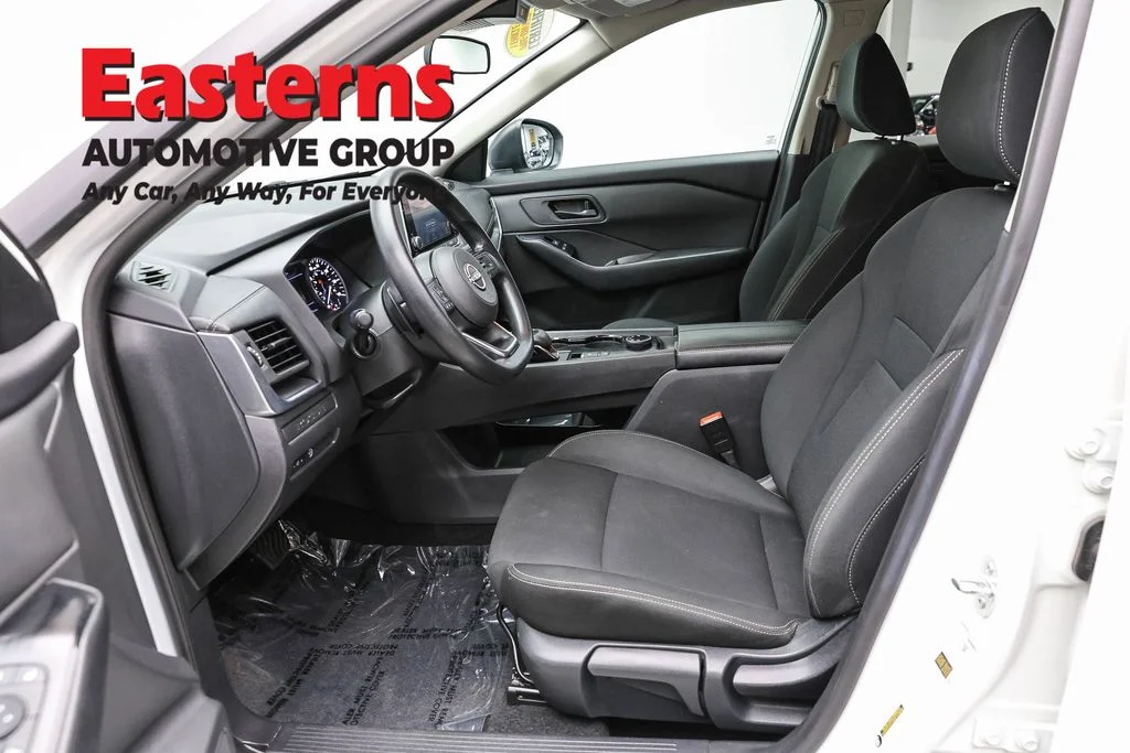 Used 2024 White Nissan S image 14