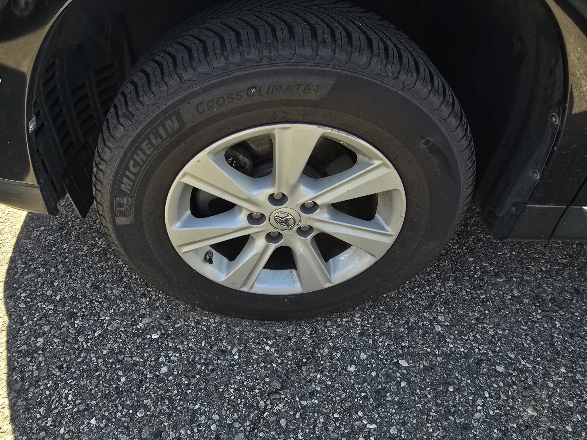 Used 2013 Black Toyota SE image 19