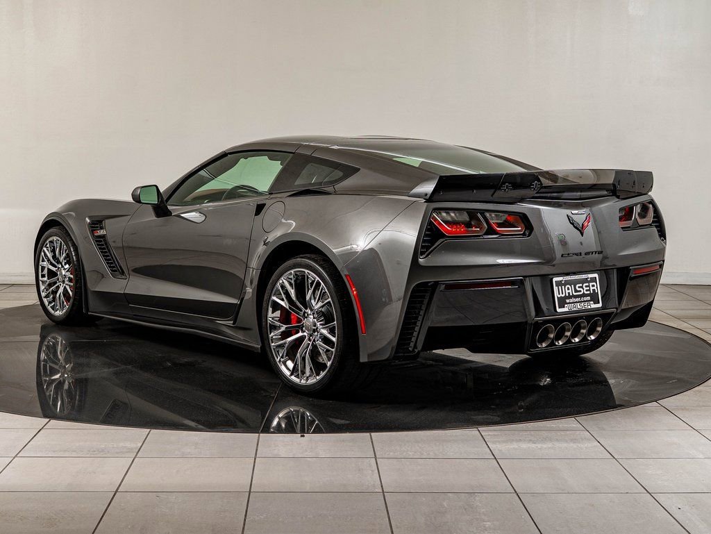 2015 Chevrolet Corvette Z06 - Photo 6