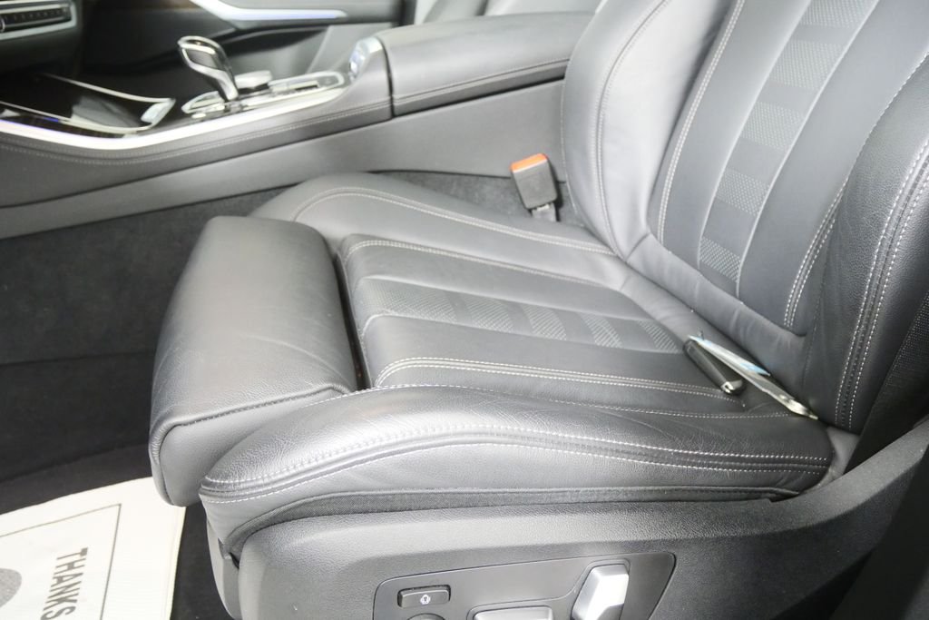 Used 2021 Black Sapphire Metallic BMW xDrive40i image 10