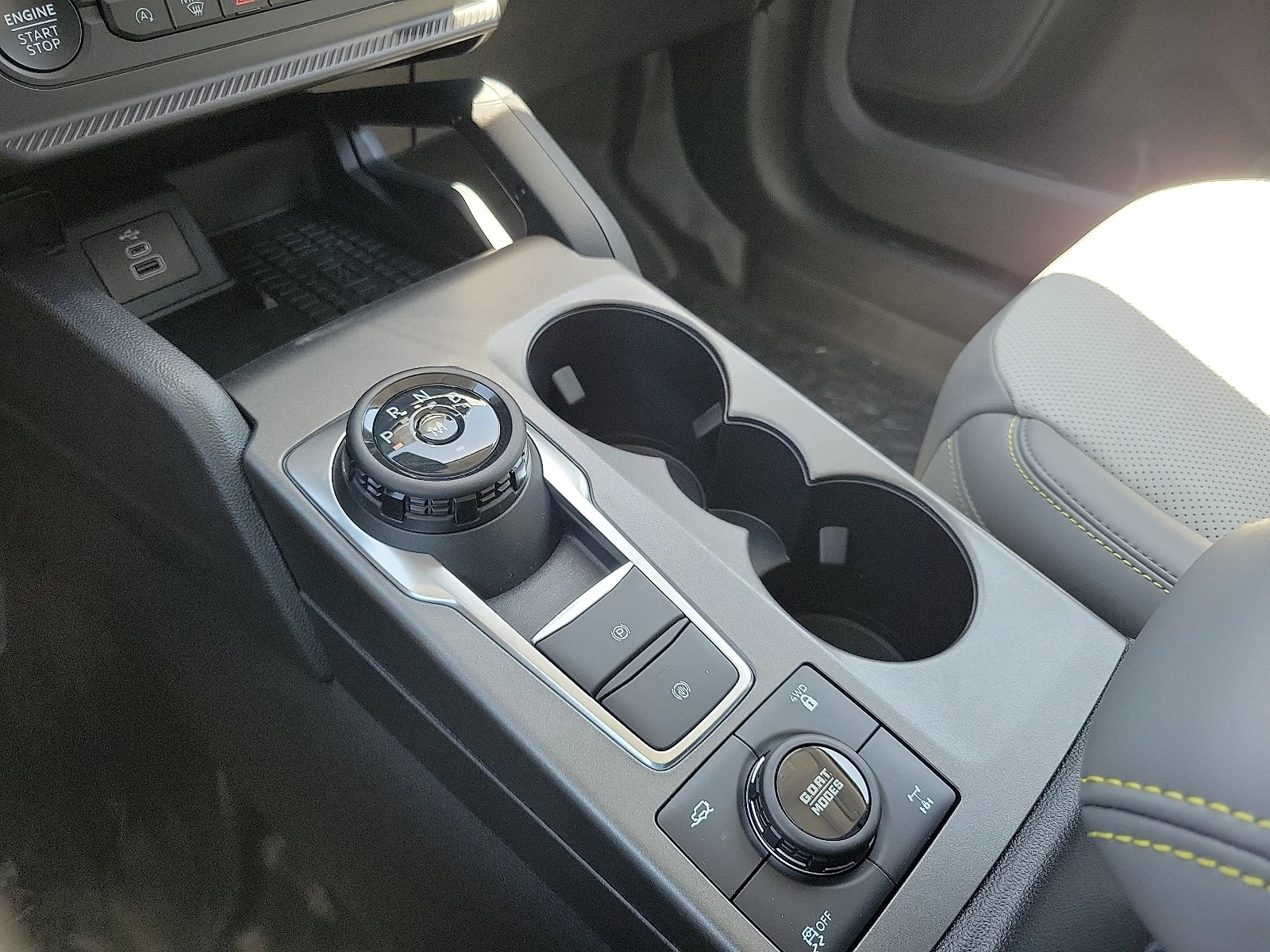 New 2025 Azure Gray Metallic Tri-Coat Ford Badlands&reg; image 18