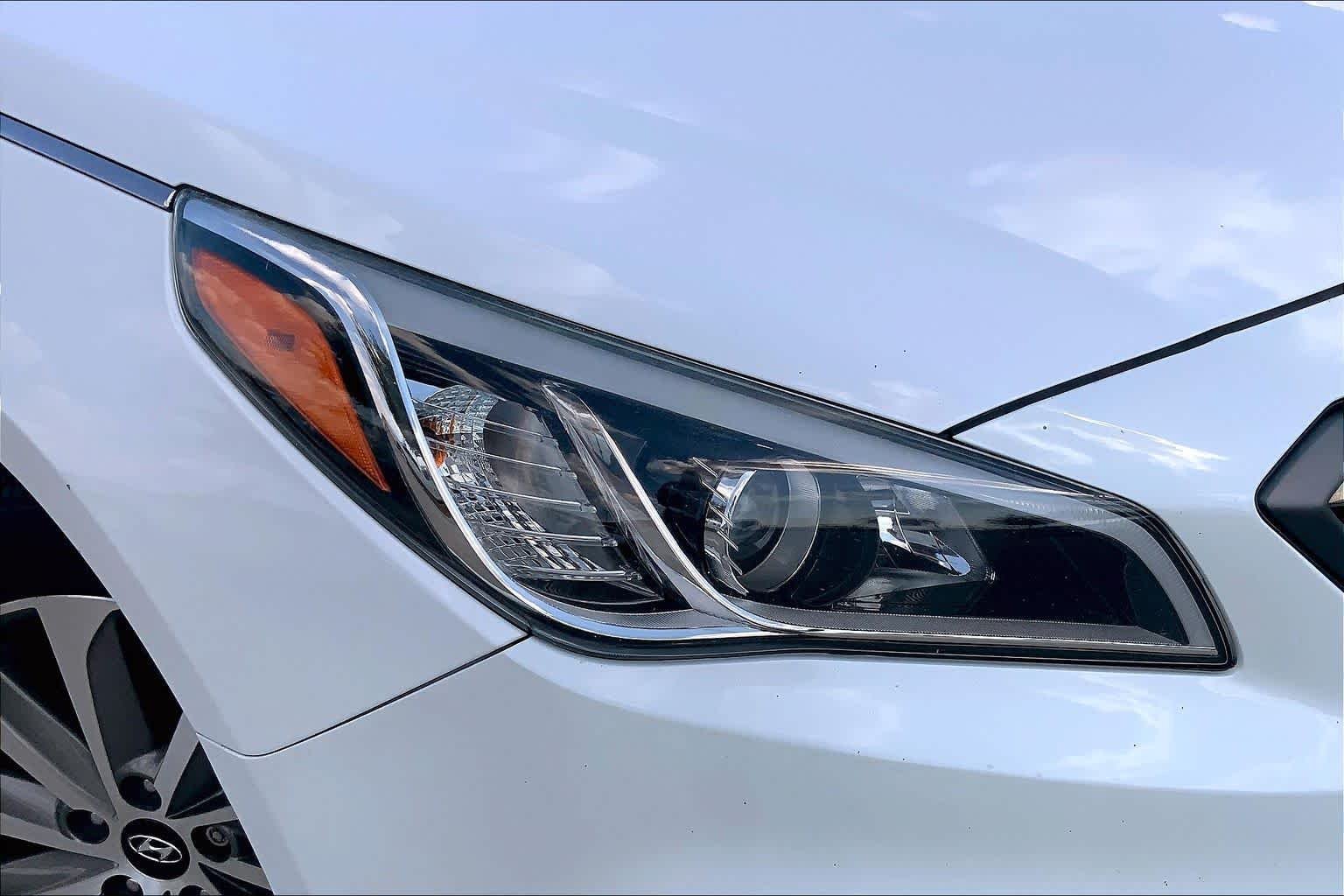 Used 2015 Quartz White Pearl Hyundai 2.4L Sport image 27