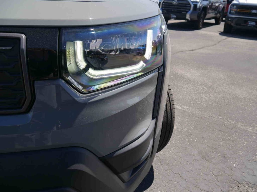 New 2026 Sting-Gray Clearcoat Jeep  image 17