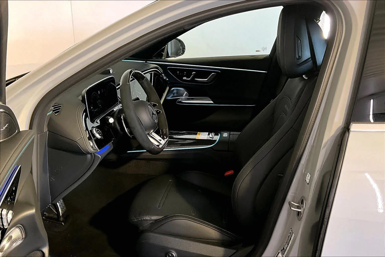 New 2026 MANUFAKTUR Alpine Grey Mercedes-Benz AMG® E 53 E image 13