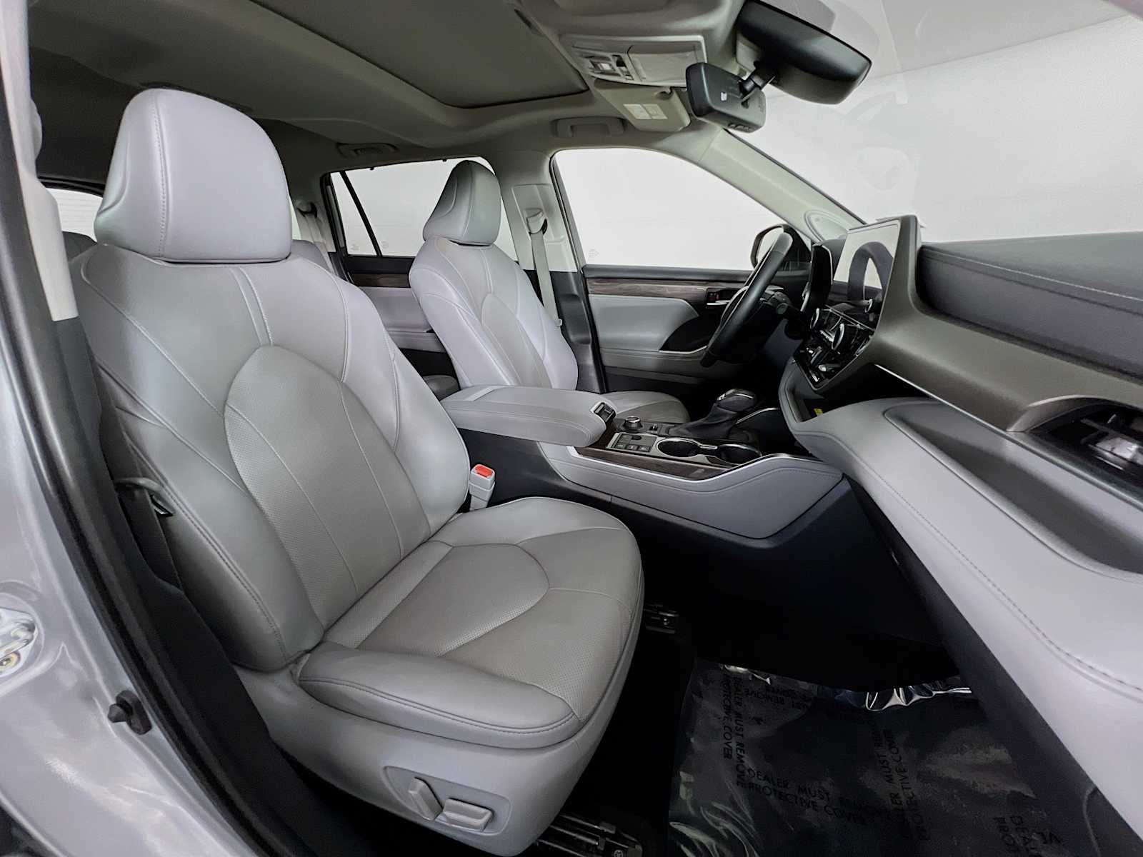 Used 2023 Celestial Silver Metallic Toyota Limited image 30
