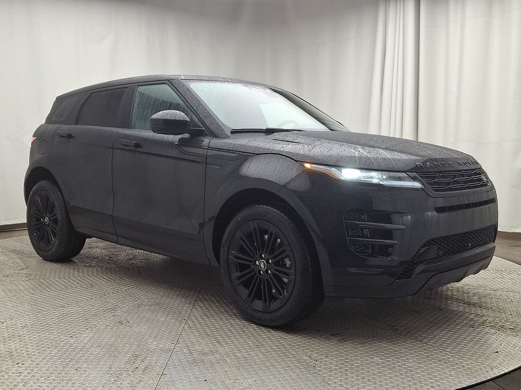 New 2026 Santorini Black Land Rover Dynamic image 2