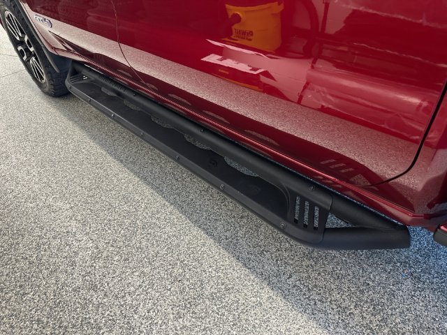 Used 2020 Red GMC AT4 image 21