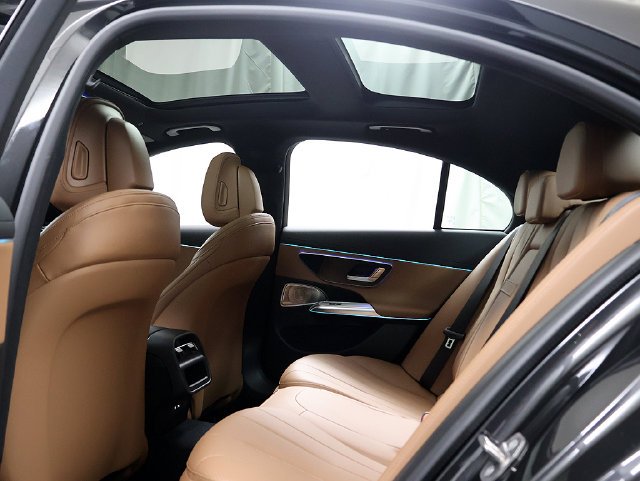 New 2027 Graphite Grey Metallic Mercedes-Benz E 450 image 13