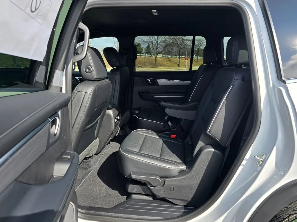 New 2026 Summit White Buick Preferred image 26